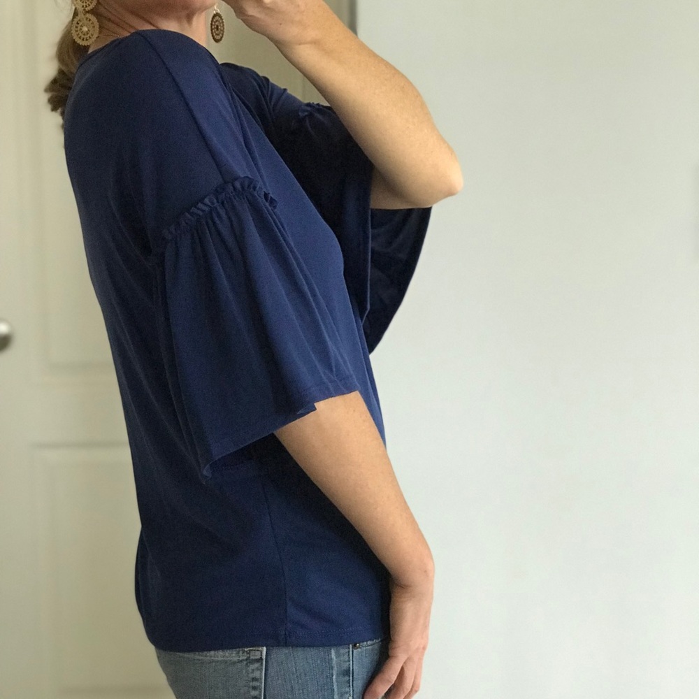 SIZE SMALL Blue Bell Sleeve Top - Picture 4 of 7